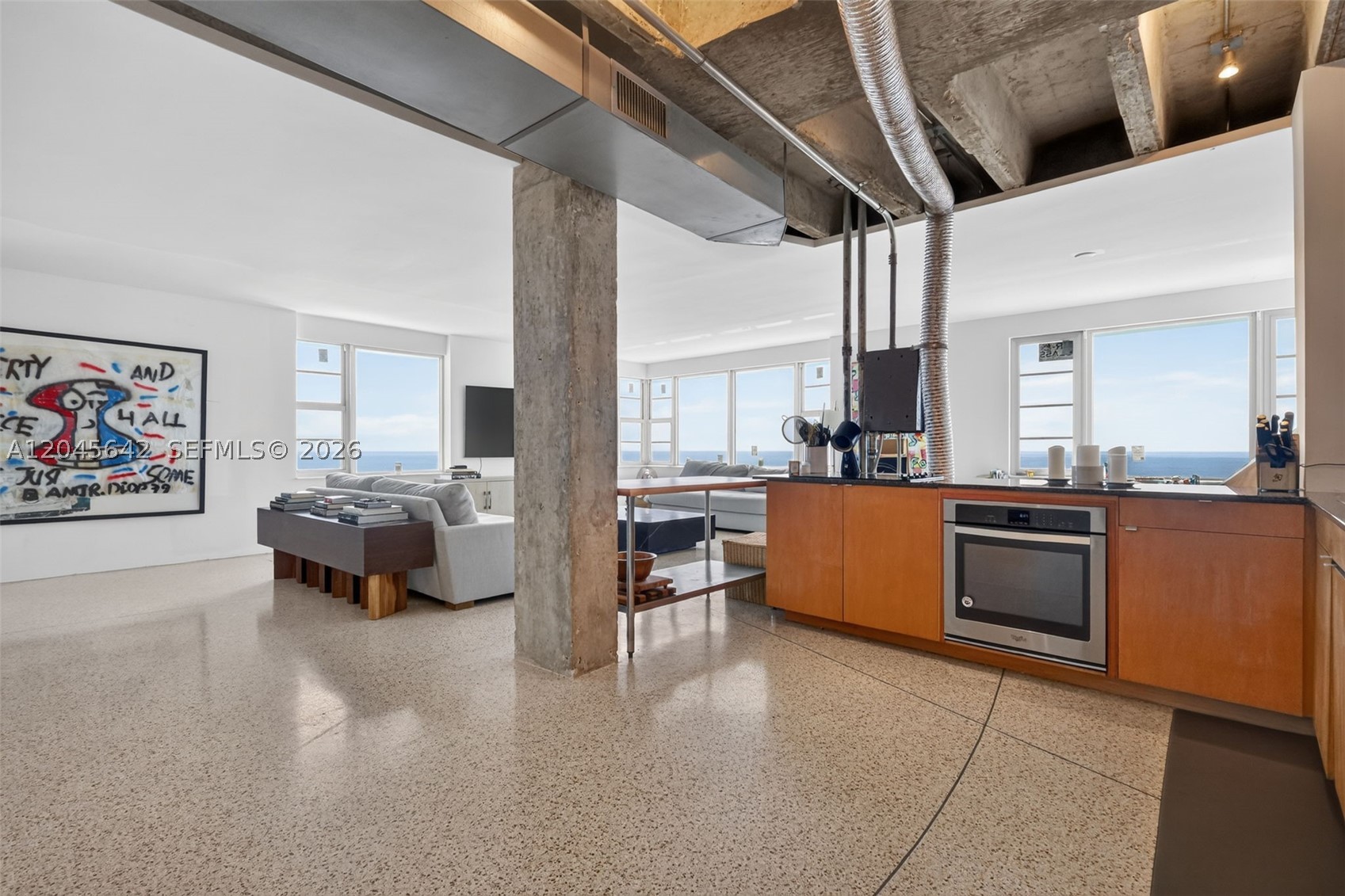 IMPERIAL HOUSE CONDO - Residential