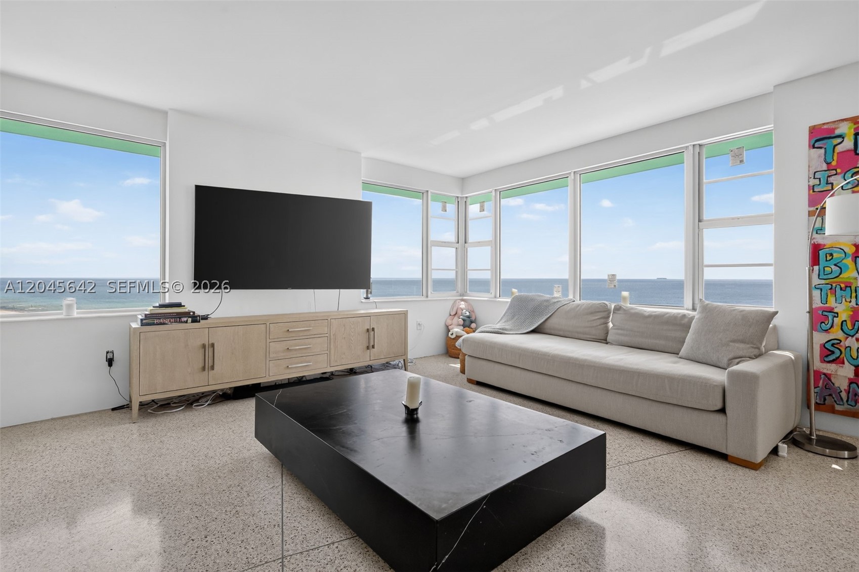 IMPERIAL HOUSE CONDO - Residential