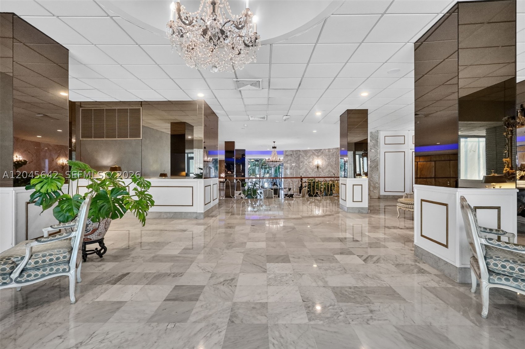 IMPERIAL HOUSE CONDO - Residential