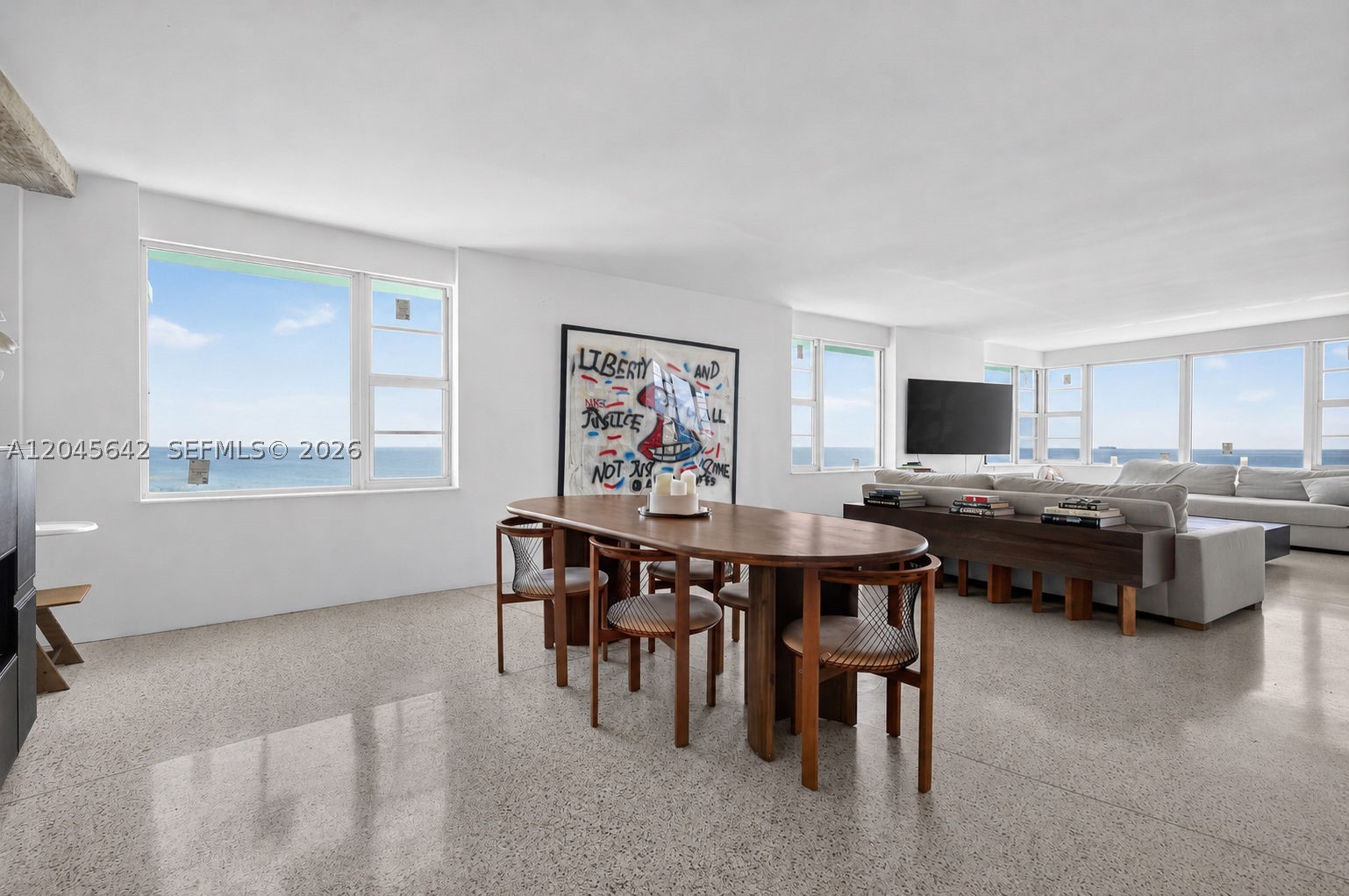 IMPERIAL HOUSE CONDO - Residential