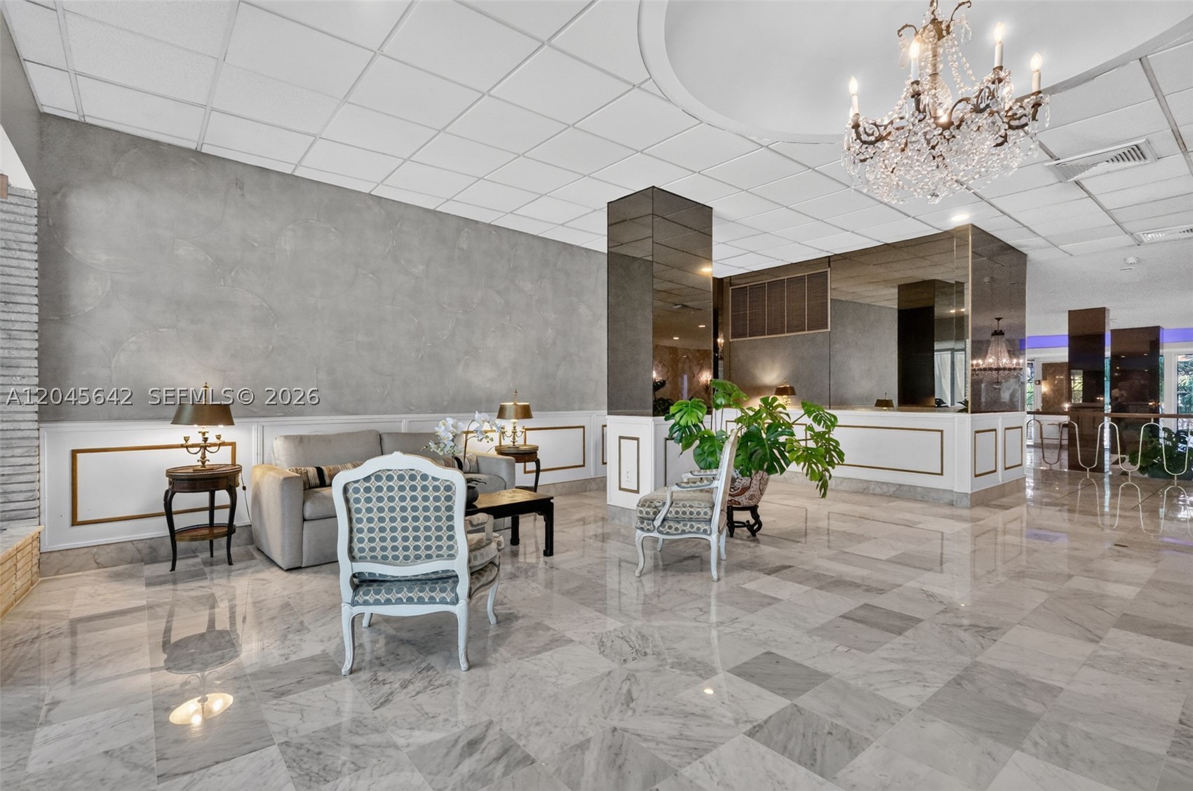 IMPERIAL HOUSE CONDO - Residential