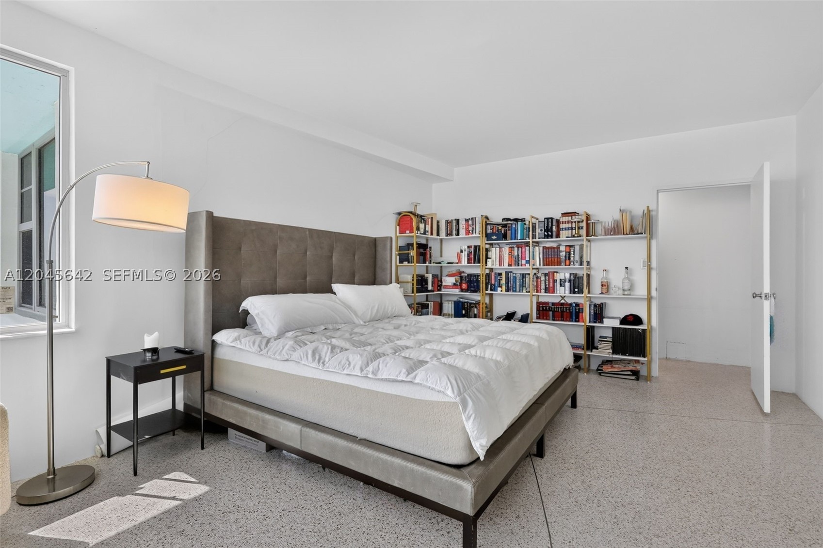 IMPERIAL HOUSE CONDO - Residential