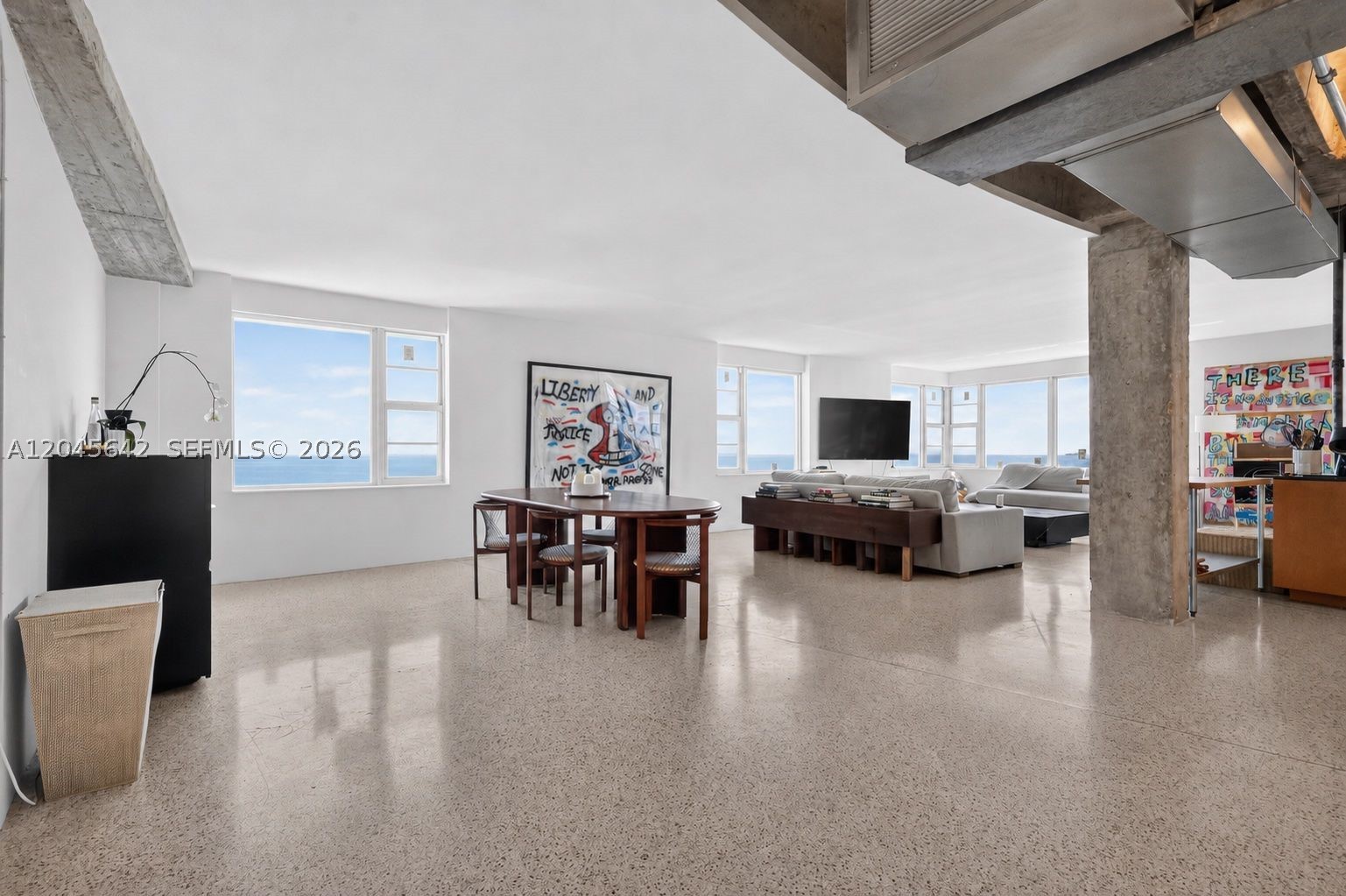 IMPERIAL HOUSE CONDO - Residential