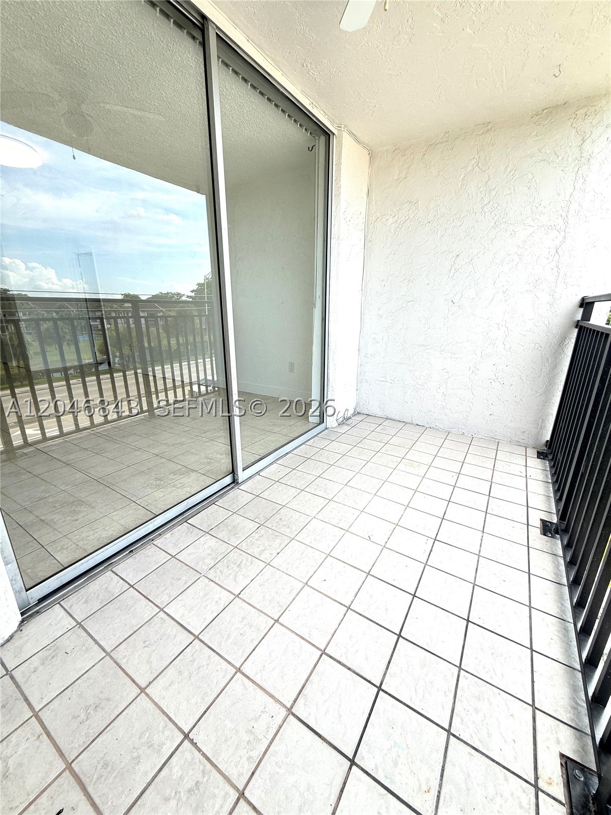 EL CONQUISTADOR SOUTH CON - Residential Lease
