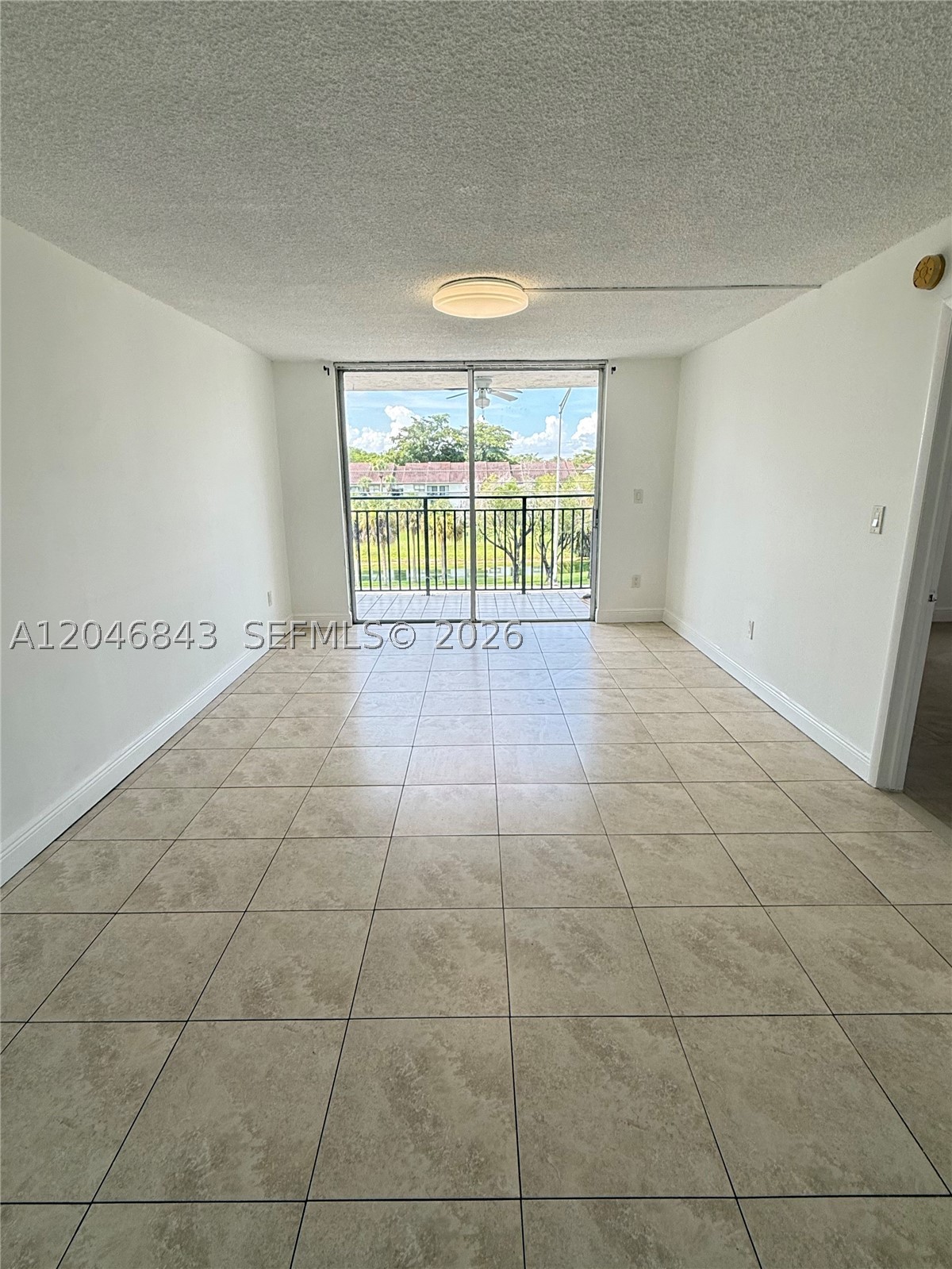 EL CONQUISTADOR SOUTH CON - Residential Lease