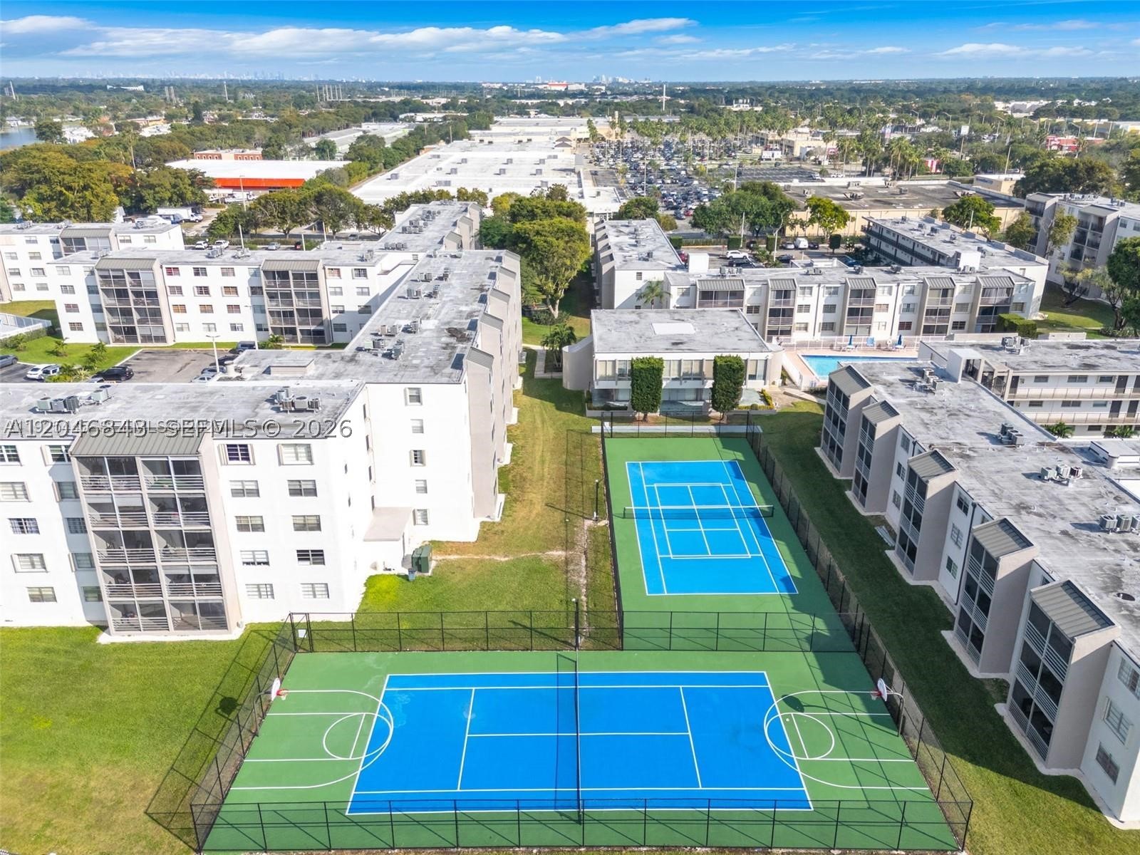 EL CONQUISTADOR SOUTH CON - Residential Lease