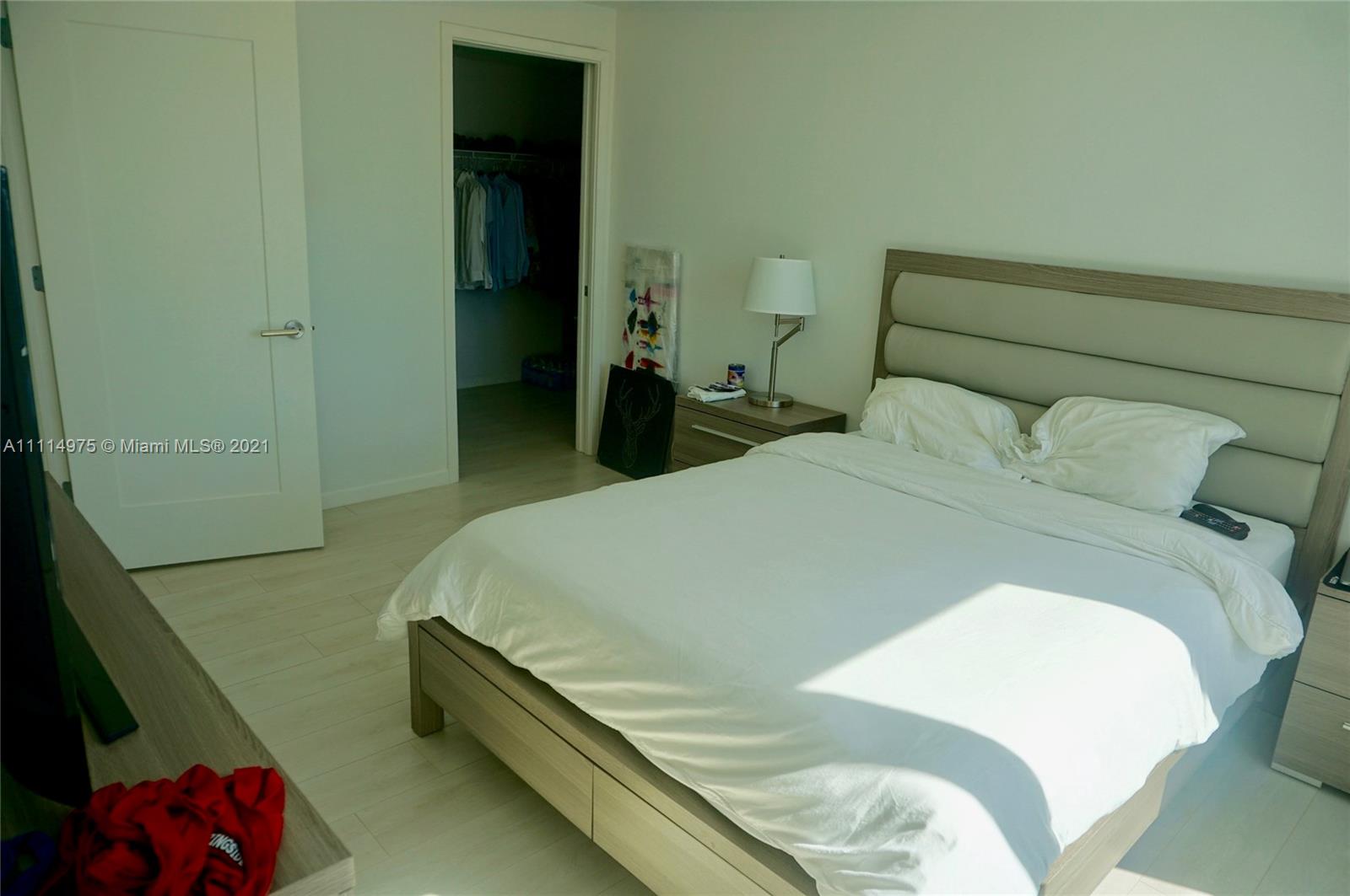 THE CRIMSON CONDOMINIUM - Residential