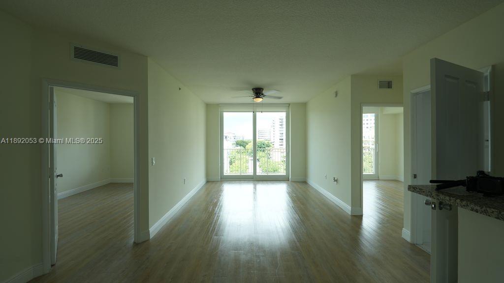 ENGLEWOOD NORTH - Residential Lease