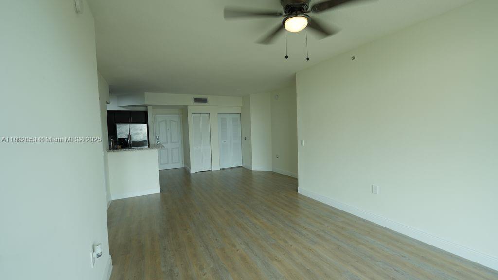 ENGLEWOOD NORTH - Residential Lease
