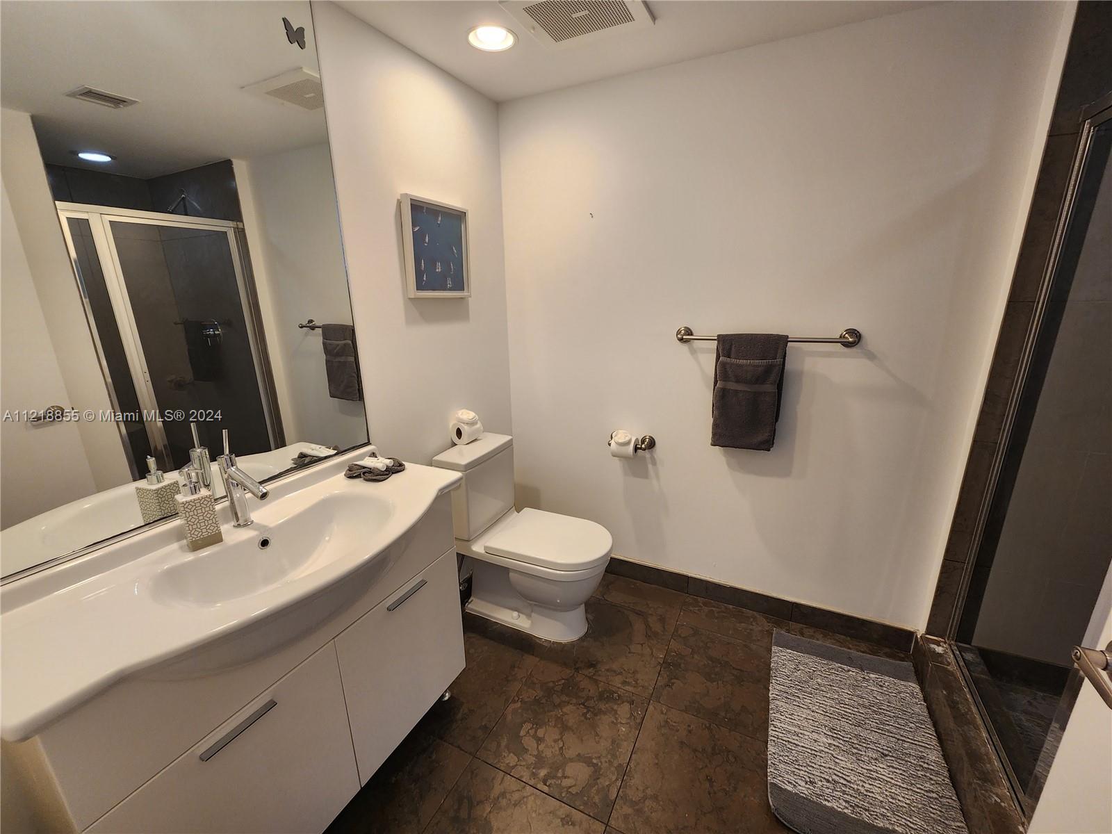 ICON BRICKELL CONDO - Residential
