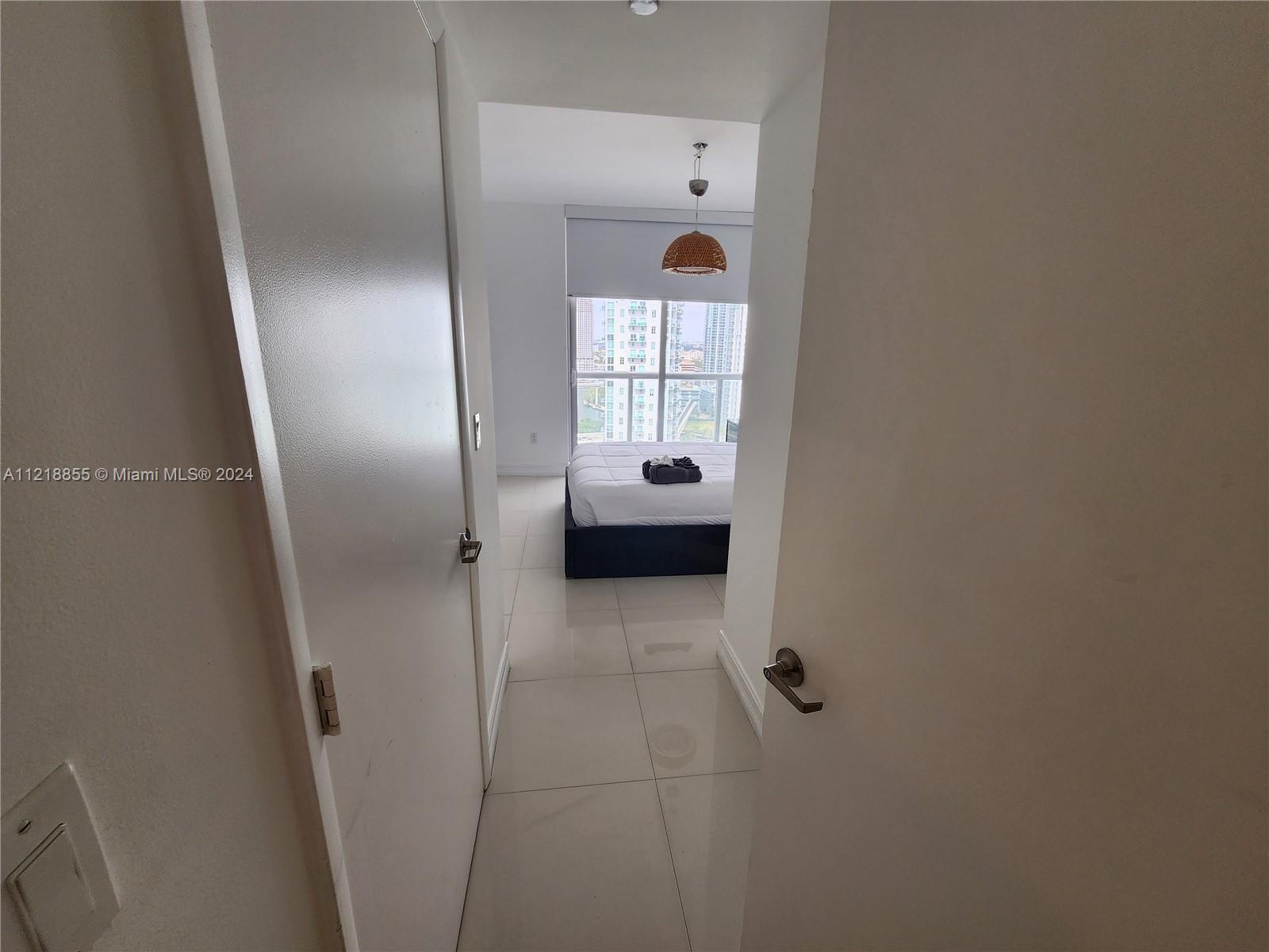 ICON BRICKELL CONDO - Residential