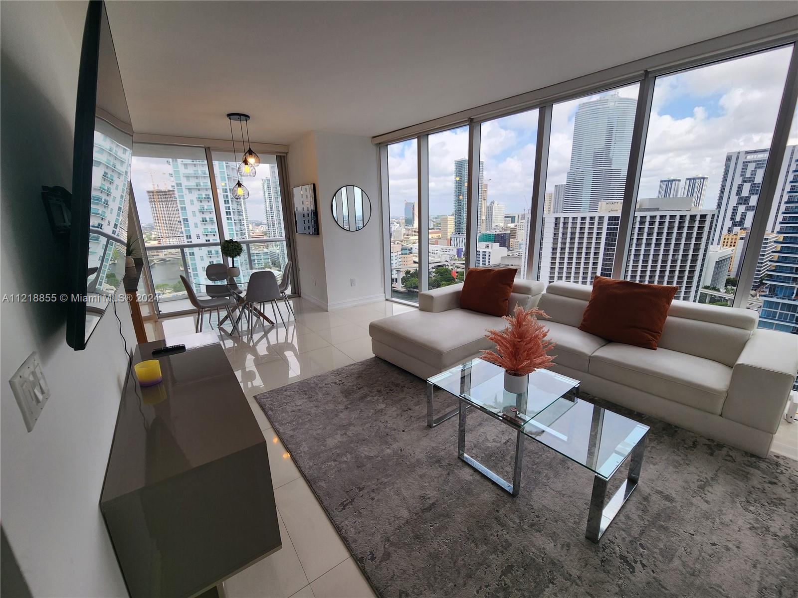 ICON BRICKELL CONDO - Residential