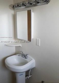 TIFFANY LAKE CONDO PH 1 - Residential Lease
