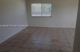 BEAUTIFUL JUST REMODELED AND PAINTED APARTMENT FOR RENT! 2 BEDROOM 1 BATH IN WEST PALM BEACH, TILE FLOOR, GOOD KITCHEN, SPACE TO PARK YOUR CAR. SECTION 8 WELCOME!!!! COPY OF ID, BACKGROUND CHECK FOR ALL ADULTS THAT WILL LIVE IN THE PROPERTY, COPY OF LAST 3 PAYSTUBS AND FILL OUT APPLICATION FORM FROM ASSOCIATION ARE REQUIRED TO MOVE IN.