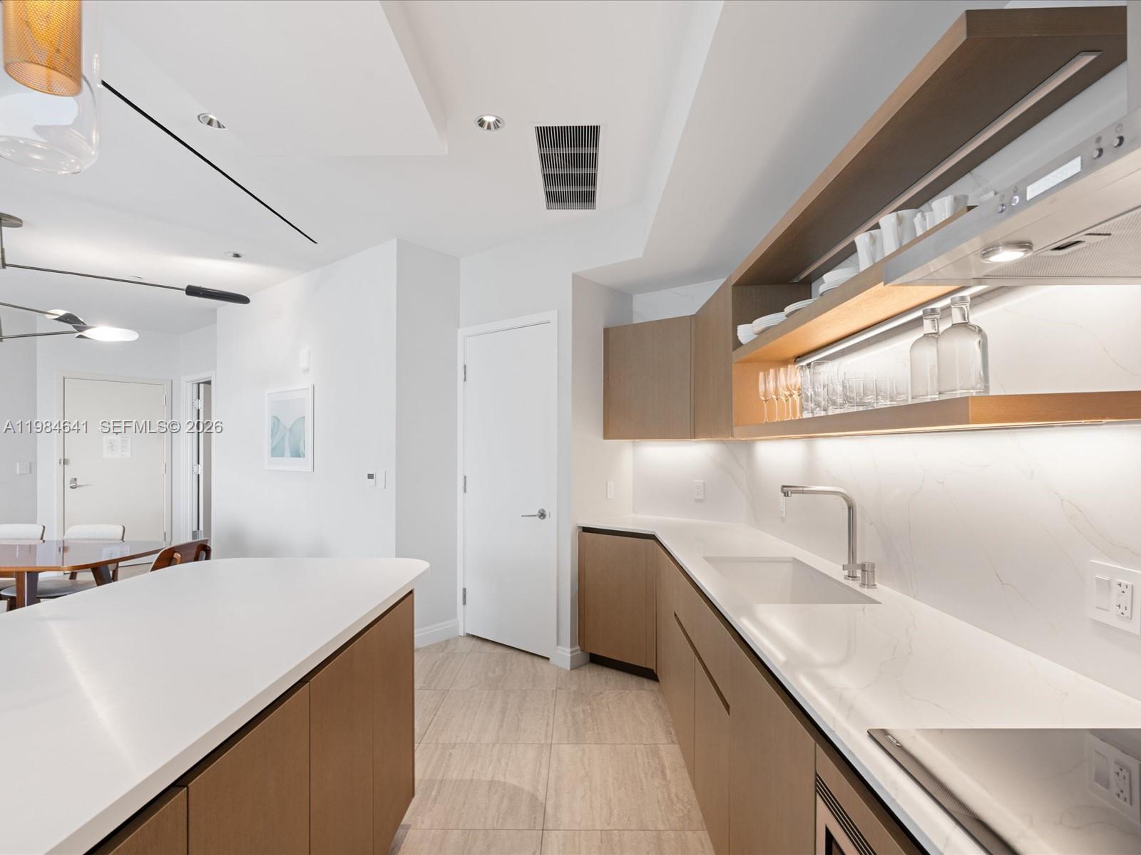 Four Seasons - Residential