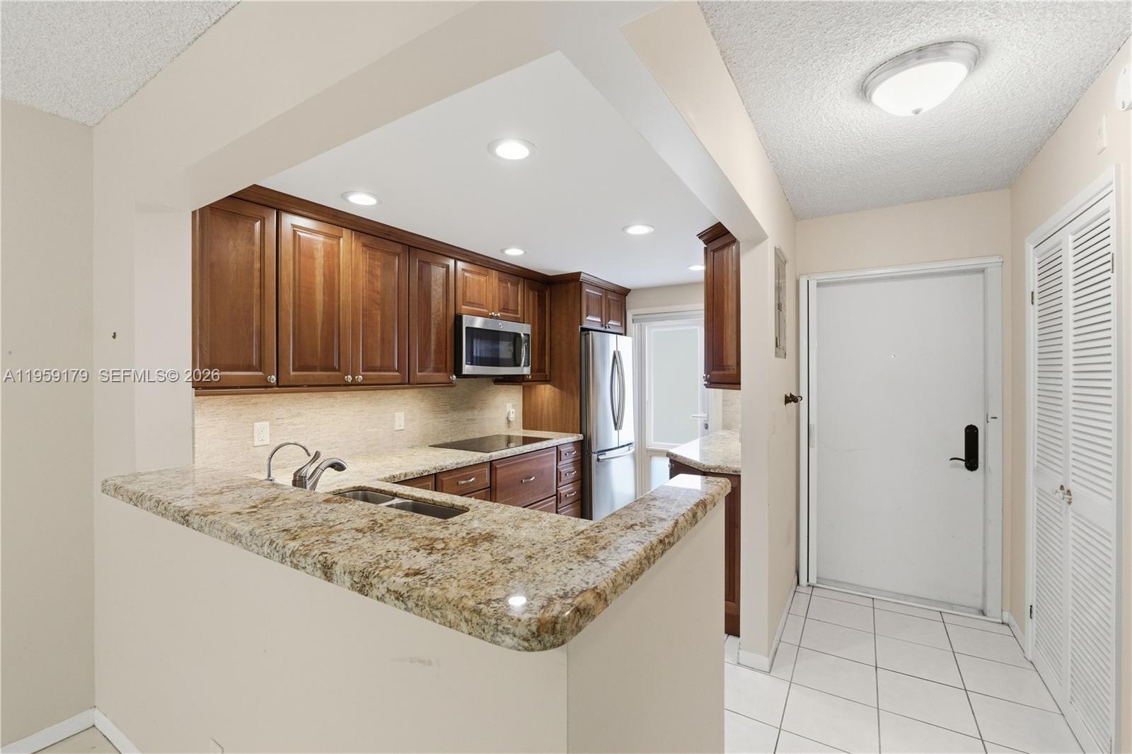 GARDEN-AIRE VILLAGE SOUTH - Residential