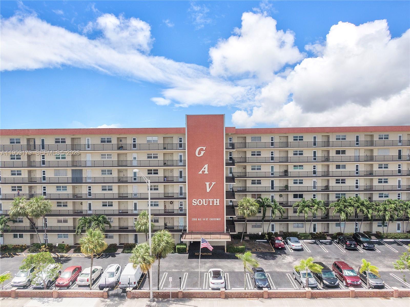 GARDEN-AIRE VILLAGE SOUTH - Residential