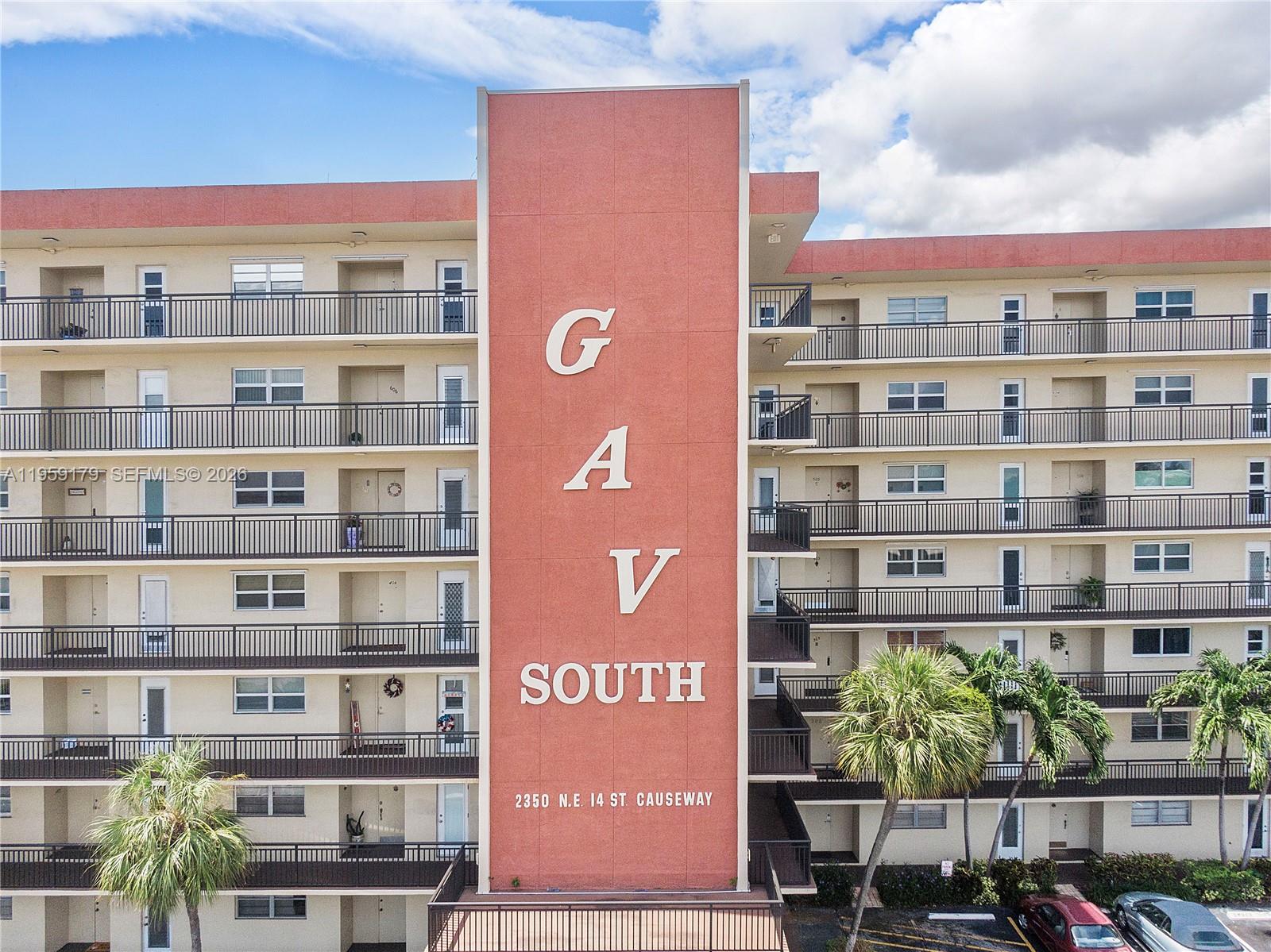 GARDEN-AIRE VILLAGE SOUTH - Residential