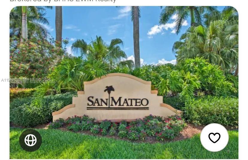 Private gated community with key access, five minutes from the I-75 highway, close to good schools, supermarkets, hospitals, gas stations, and department stores. Three-bedroom, two-and-a-half-bath townhouse: upper floor with wood-colored laminate floors, three bedrooms and two baths; ground floor with living room, dining room, kitchen, patio with lake view, covered parking for one vehicle, and an additional parking space for another vehicle. Stainless steel appliances, kitchen with granite countertop. Very well-maintained complex with recreational areas and a community pool. Absolute security.