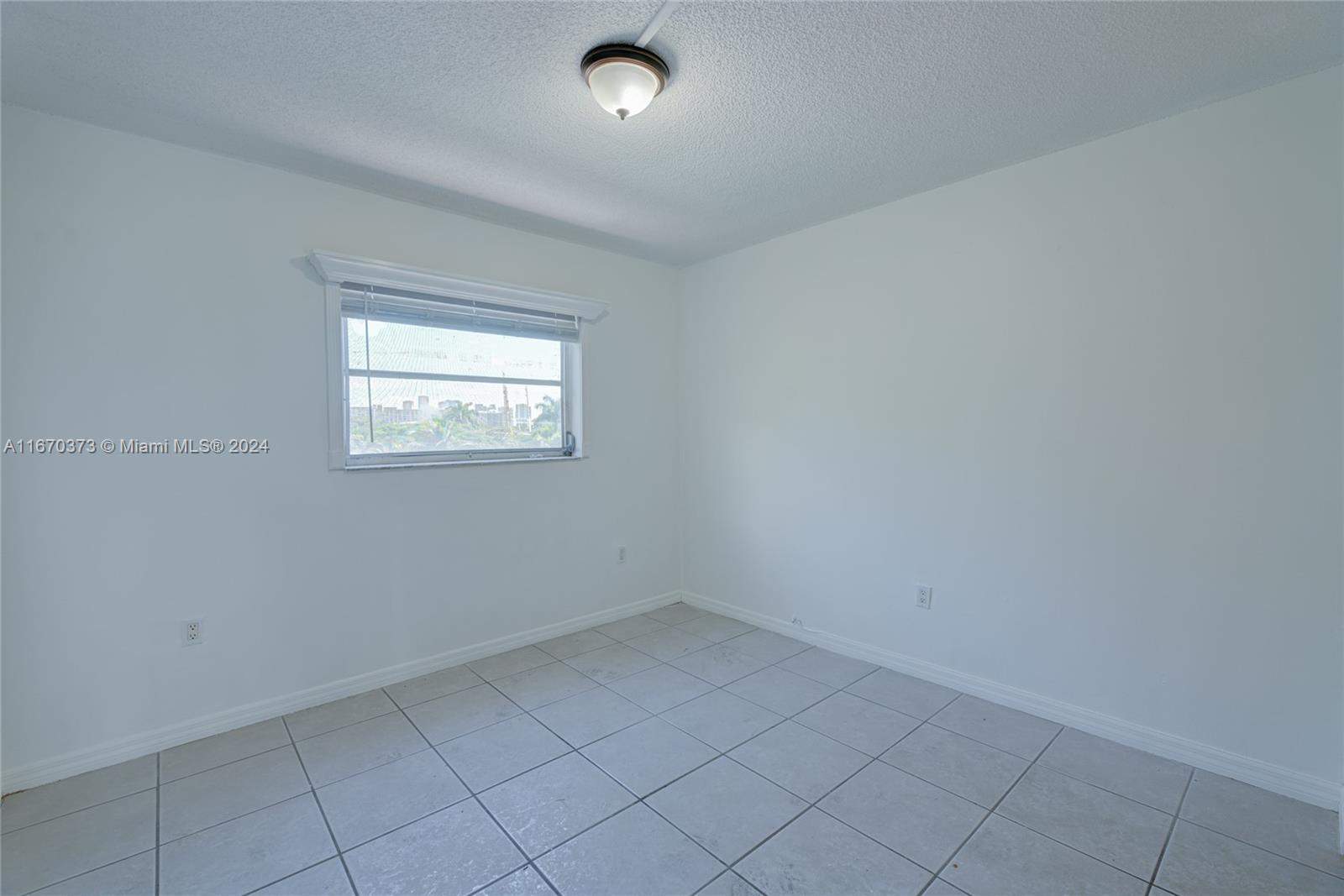 LA BAHIA CONDO - Residential Lease