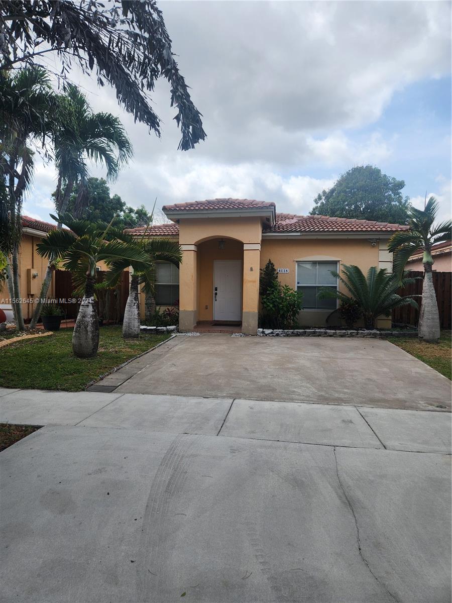SPANISH LAKES 2ND ADDN - Residential Lease
