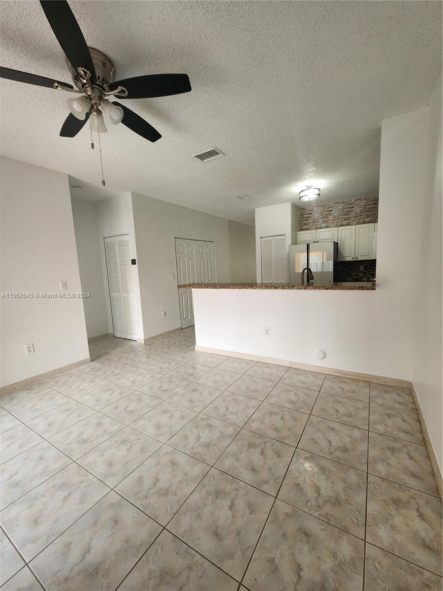 SPANISH LAKES 2ND ADDN - Residential Lease