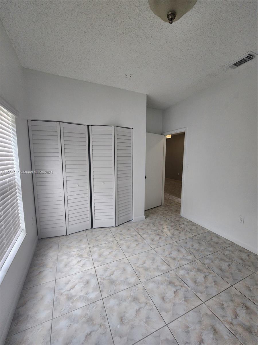 SPANISH LAKES 2ND ADDN - Residential Lease
