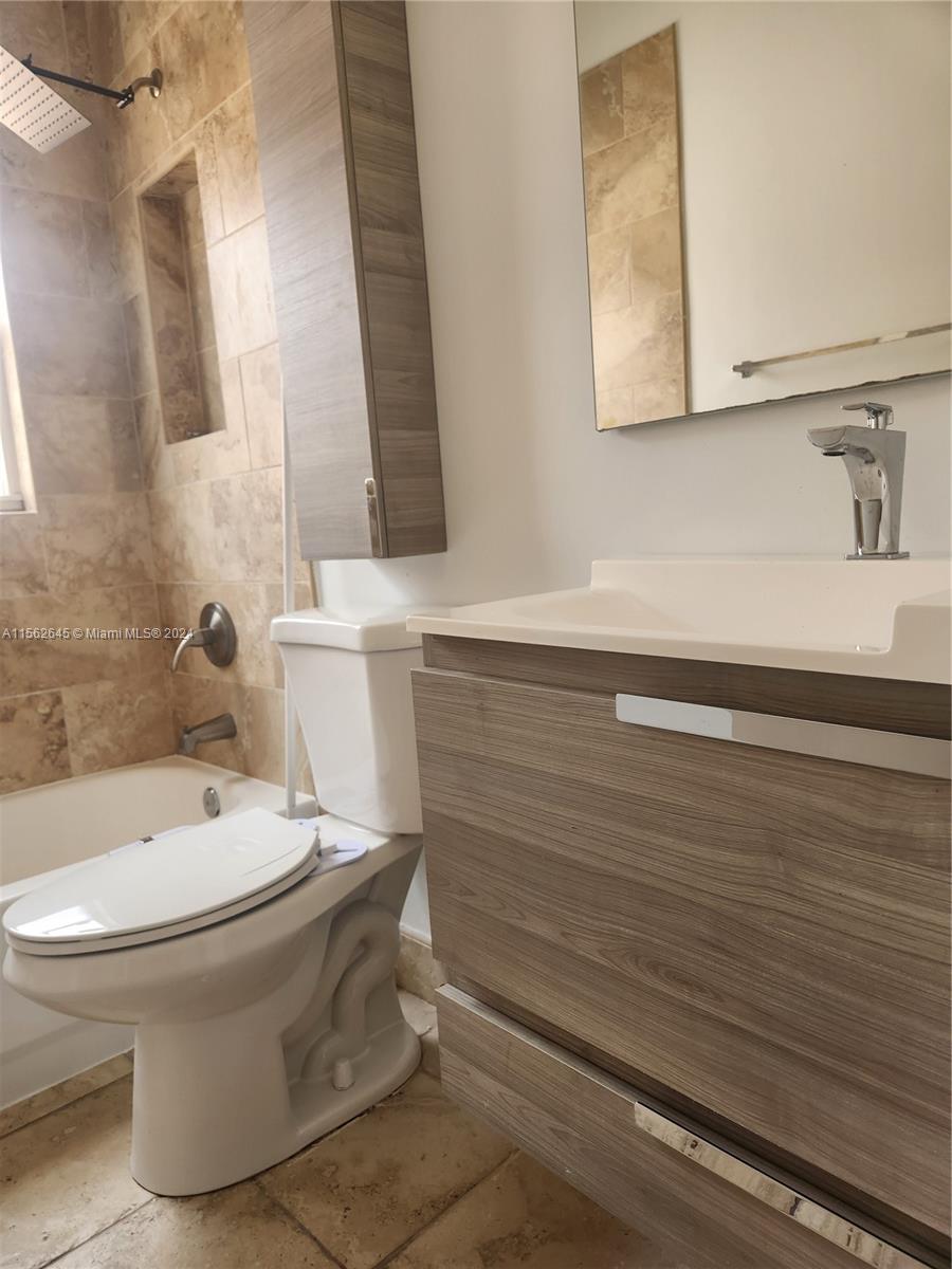 SPANISH LAKES 2ND ADDN - Residential Lease