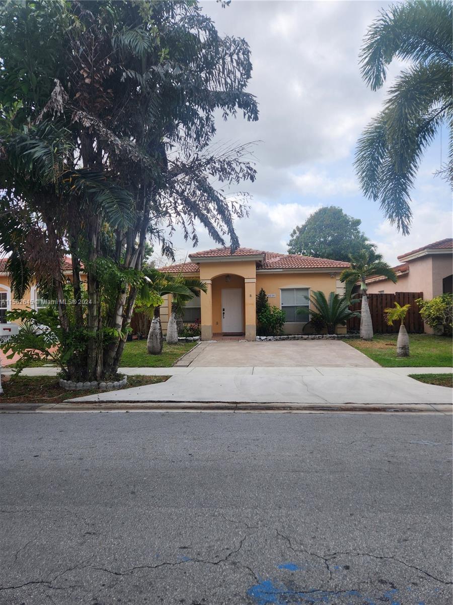 SPANISH LAKES 2ND ADDN - Residential Lease