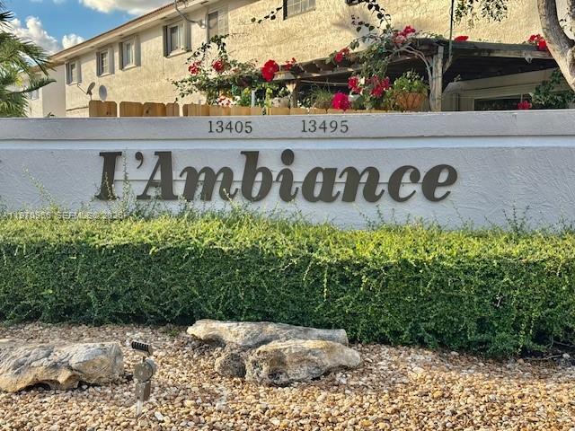 Confident, move-in-ready townhouse for sale in 33183, featuring an updated kitchen and a striking living room accent wall that elevates everyday living. Enjoy 3 bedrooms, 2.5 baths, plus updated bathrooms for a fresh, streamlined routine. Along with an updated kitchen and appliances.