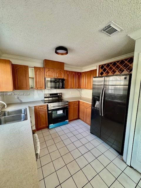 LAMBIANCE TOWNHOMES KENDA - Residential