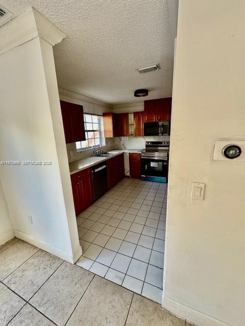LAMBIANCE TOWNHOMES KENDA - Residential
