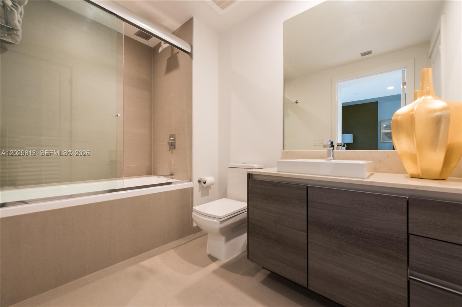 THE BOND - Residential Lease