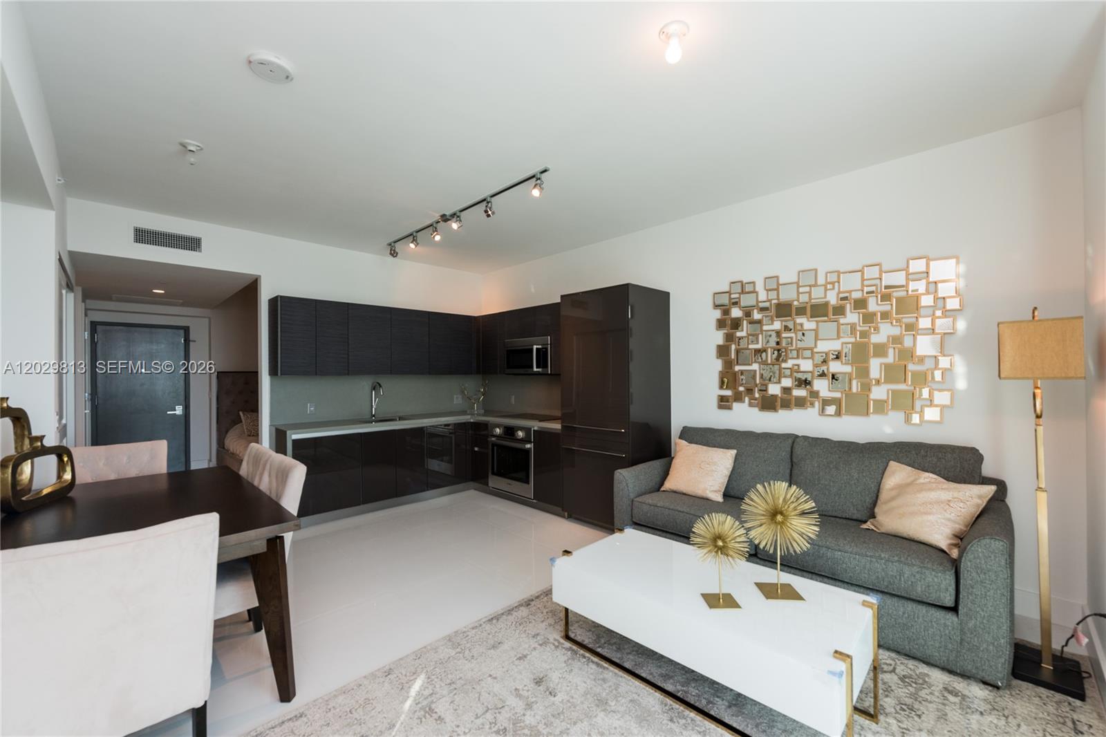 THE BOND - Residential Lease