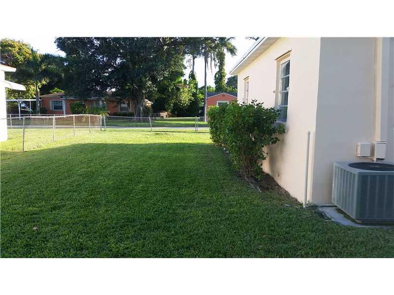 FLAMINGO VILLAGE - Residential