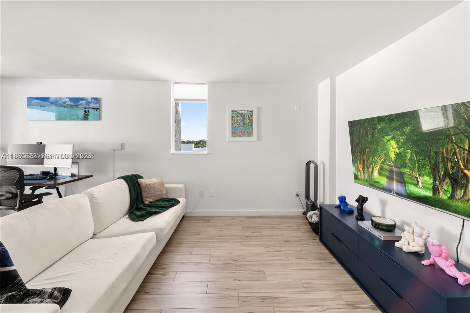 NIRVANA CONDO NO FIVE CON - Residential