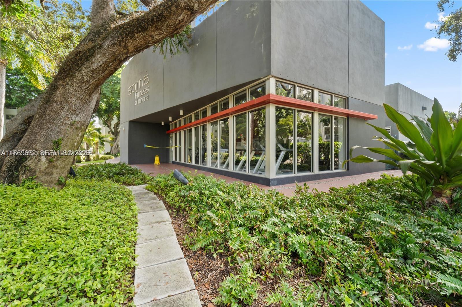 NIRVANA CONDO NO FIVE CON - Residential