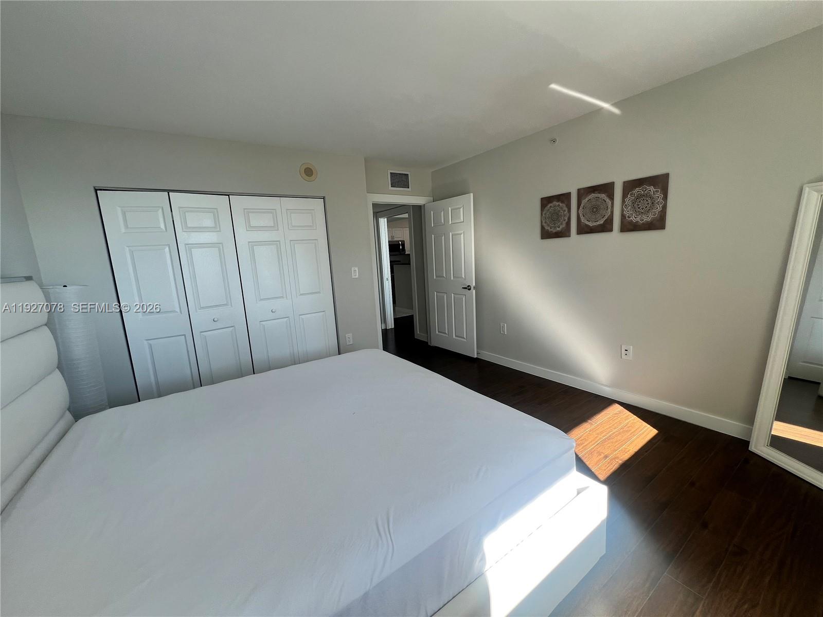 THE MARK ON BRICKELL COND - Residential Lease