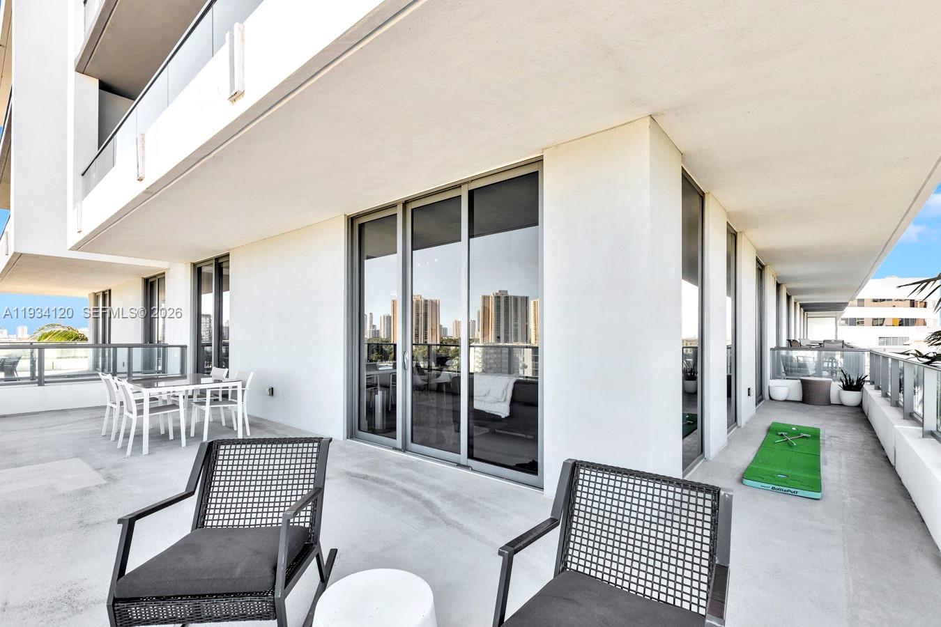 Aventura Park Square - Residential