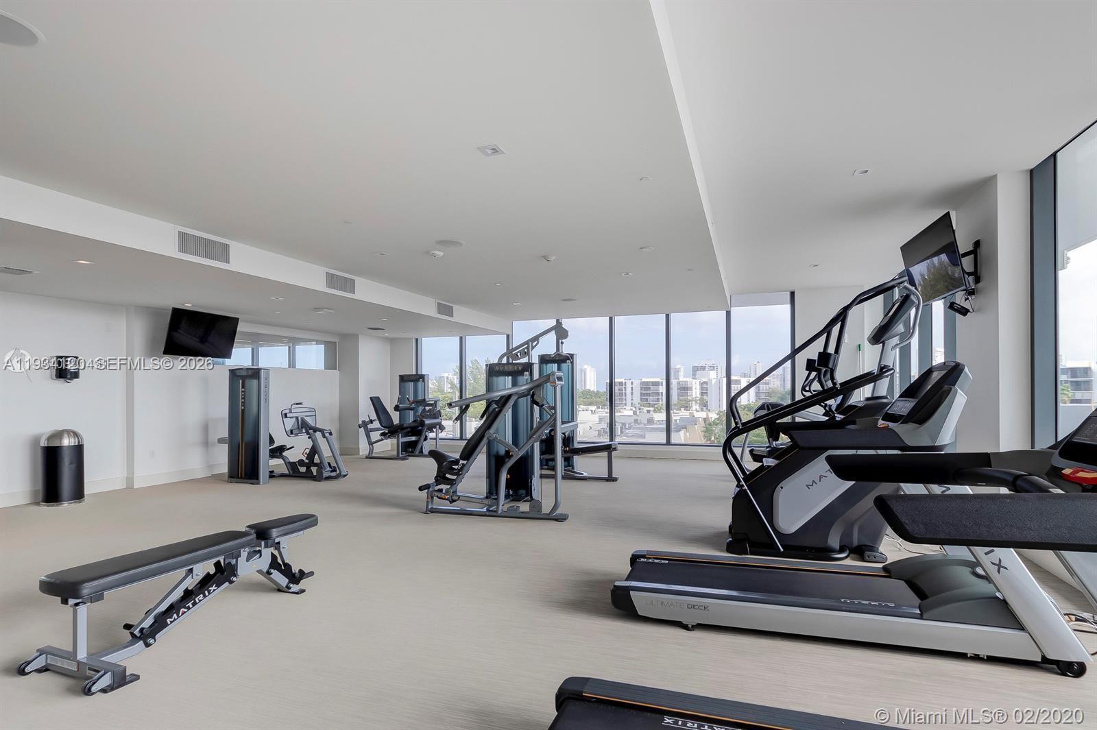 Aventura Park Square - Residential