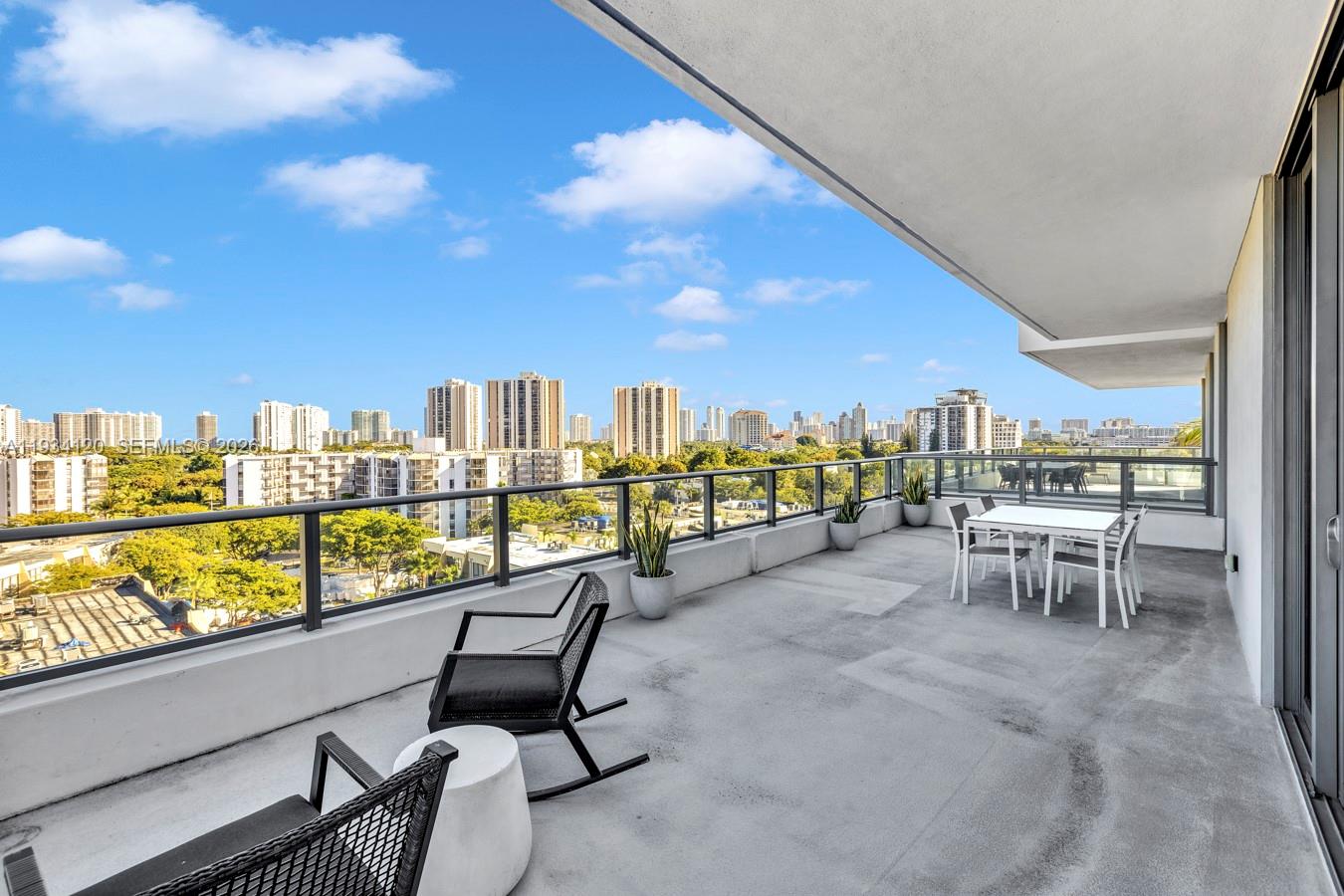 Aventura Park Square - Residential