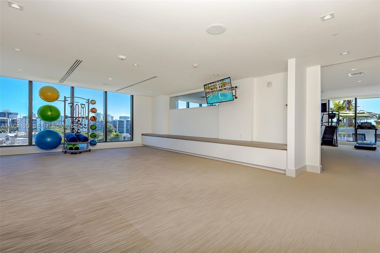 Aventura Park Square - Residential
