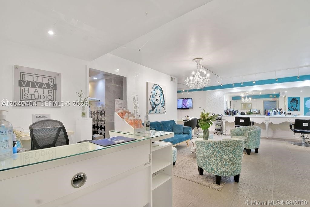THE ALEXANDER CONDO - Residential