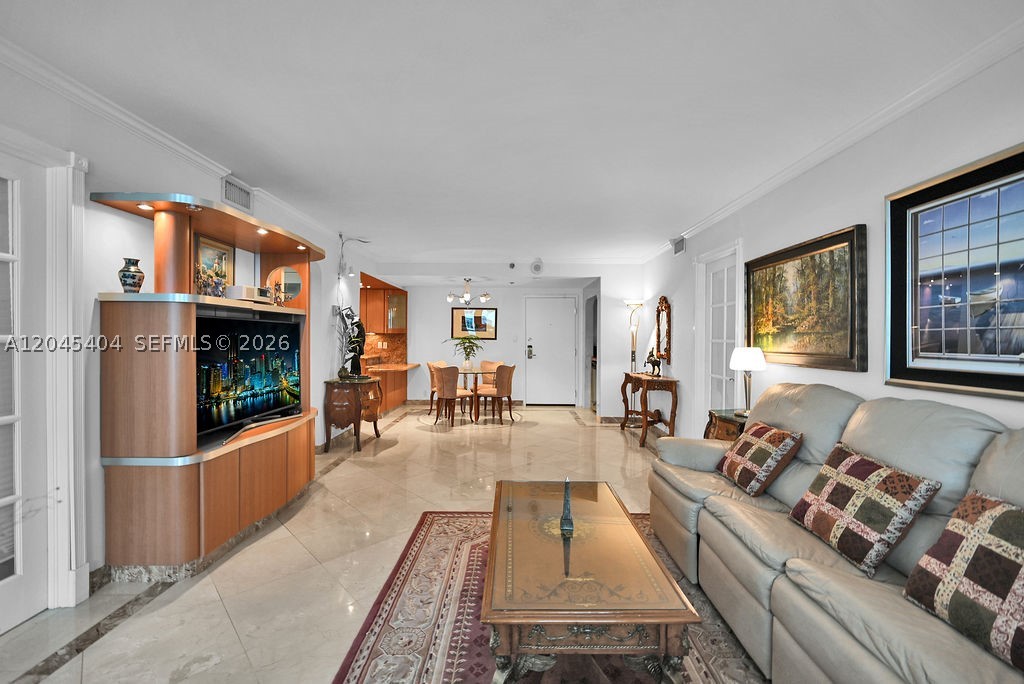 THE ALEXANDER CONDO - Residential