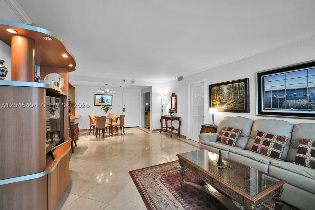 THE ALEXANDER CONDO - Residential