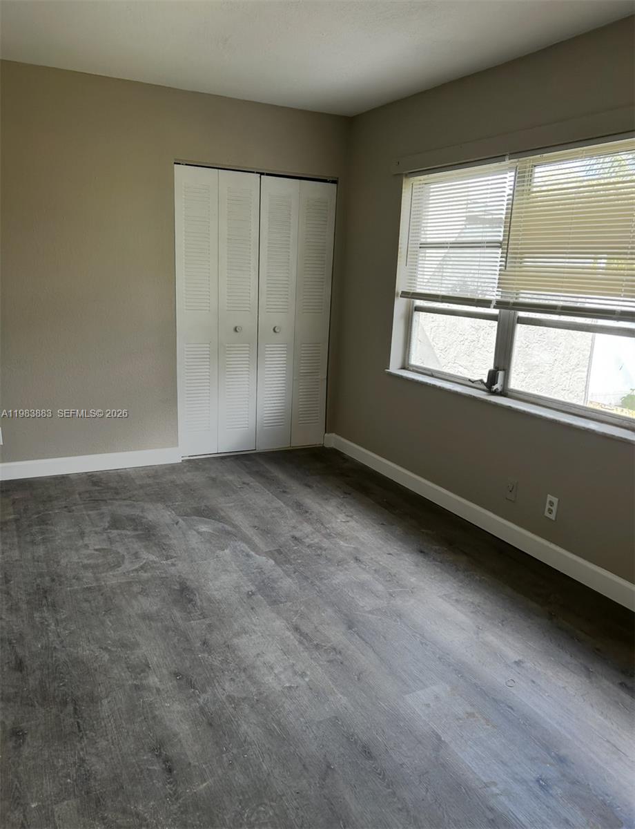 TAM O SHANTER VILLAS SEC - Residential