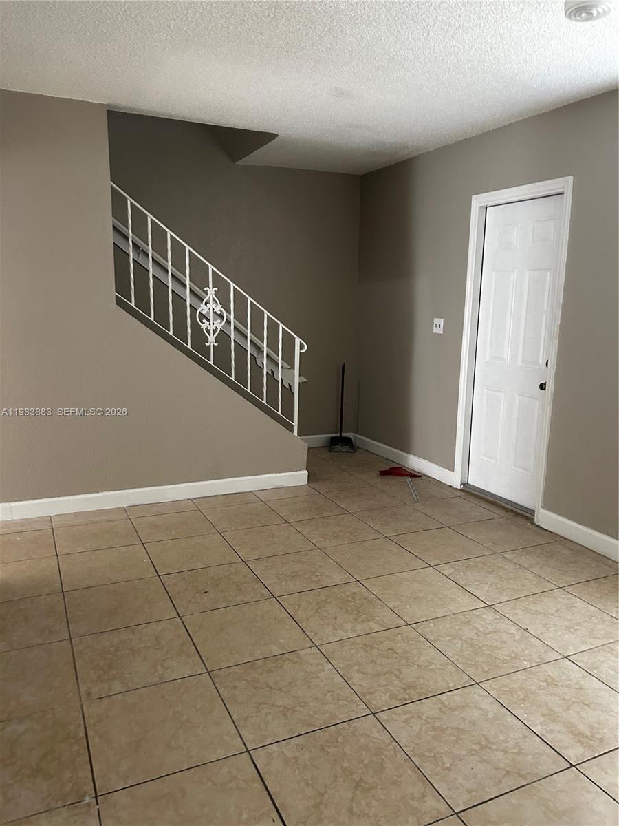 TAM O SHANTER VILLAS SEC - Residential