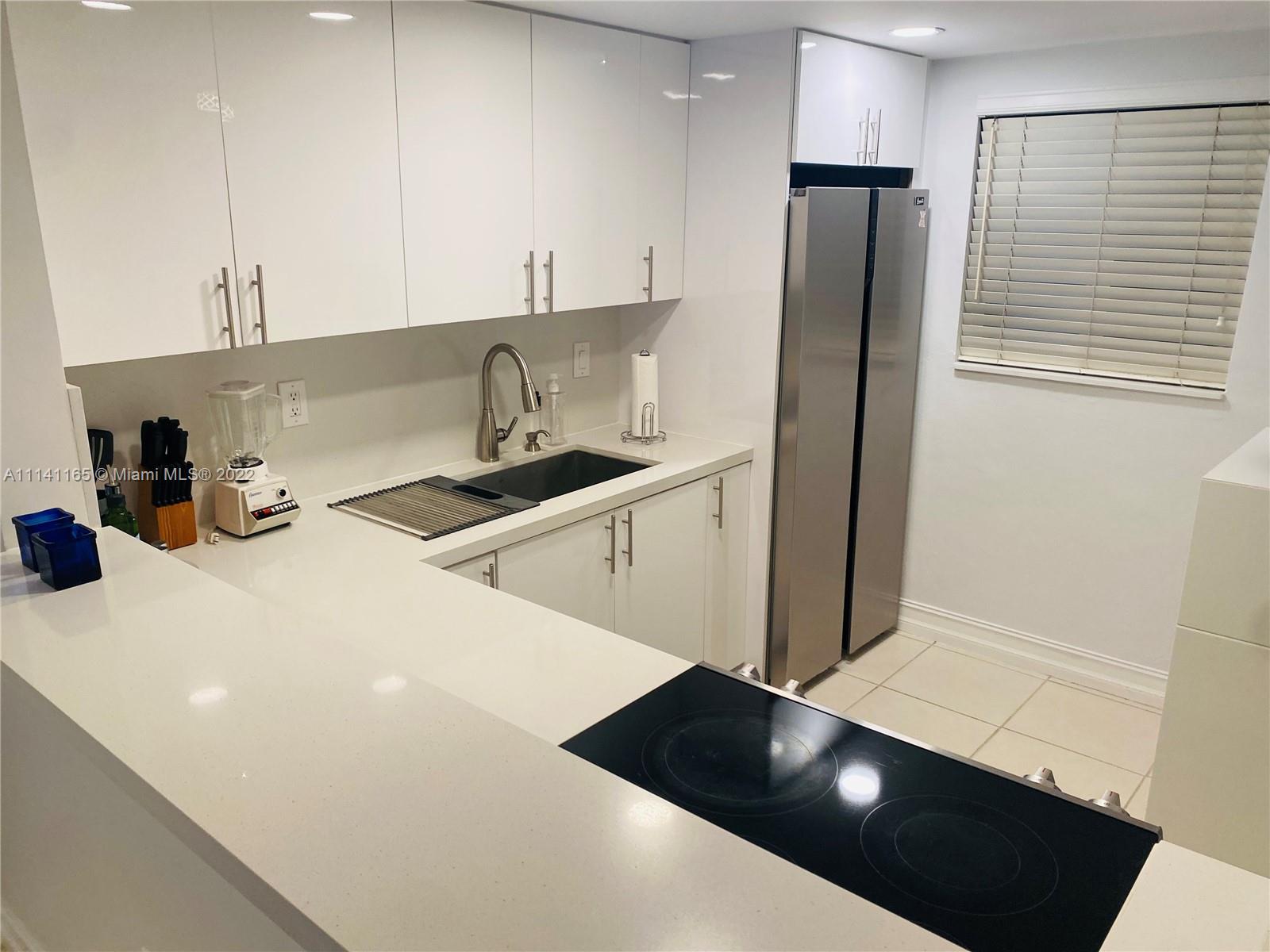 KEY BISCAYNE VI CONDO - Residential Lease