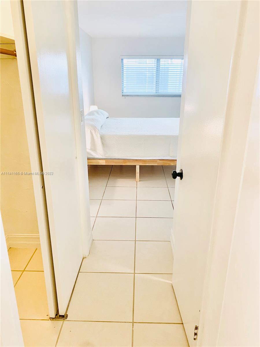 KEY BISCAYNE VI CONDO - Residential Lease