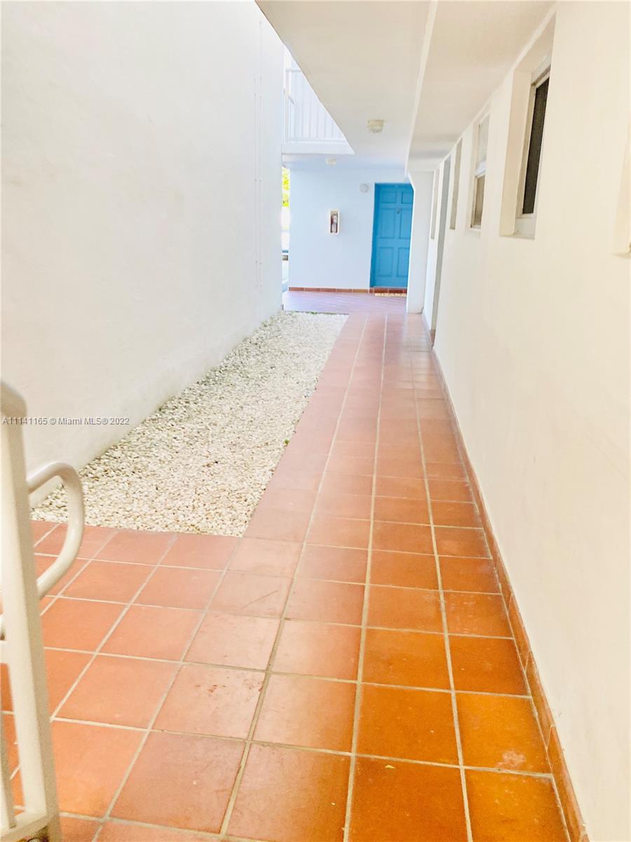 KEY BISCAYNE VI CONDO - Residential Lease